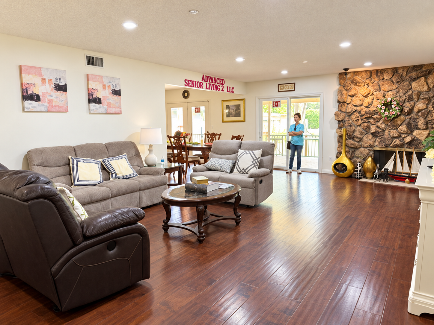 Advanced Senior Living 2 LLC common room at 17241 Raymer Street in Sherwood Forest